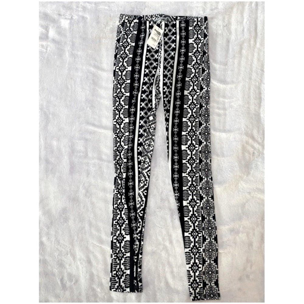 Charlotte Russe, Size Medium, Patterned